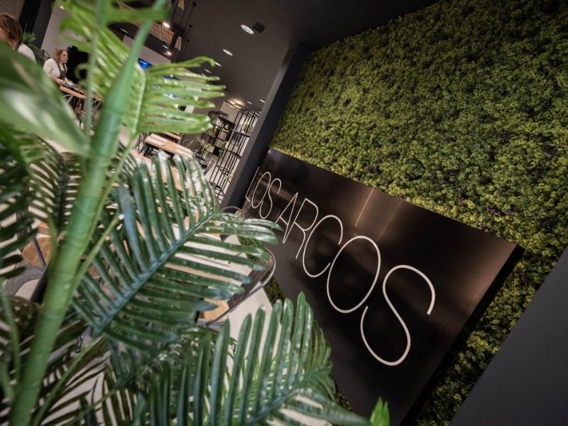 SOCIOS DESAYUNOS DESDE LAS 6 Y 30